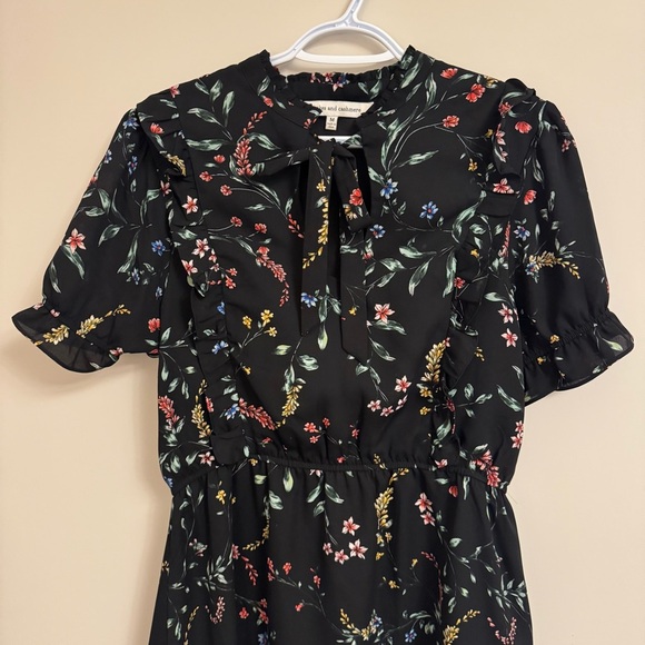 Cupcakes and Cashmere Karolina Floral Mini Dress - Women’s Medium - Picture 11 of 16